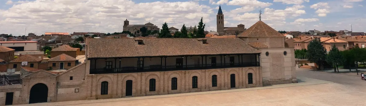 D&oacute;nde dormir en Madrigal de las Altas Torres