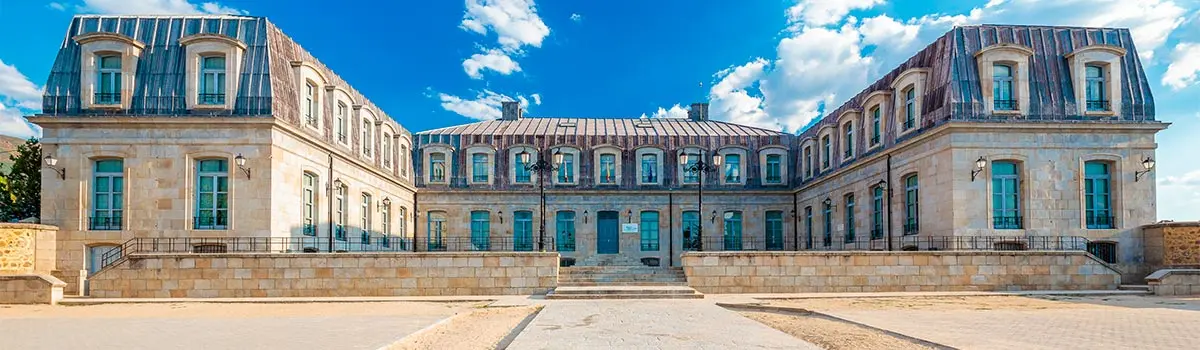 D&oacute;nde dormir en Piedrah&iacute;ta