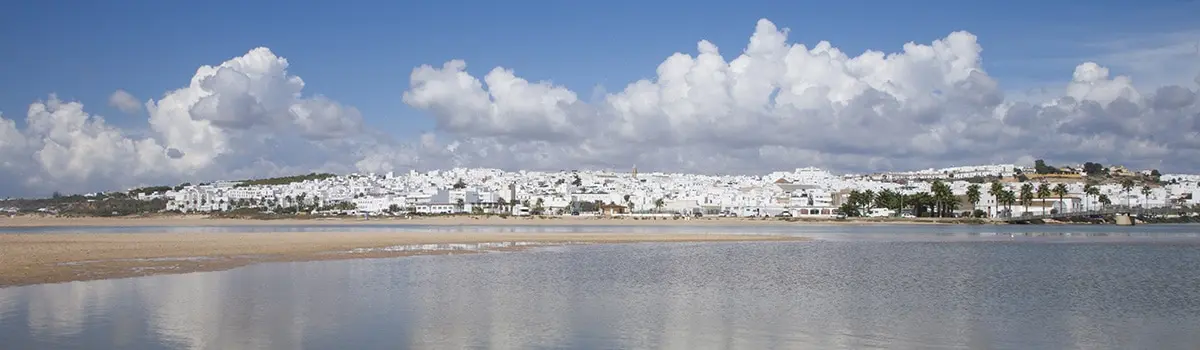 D&oacute;nde dormir en Conil de la Frontera