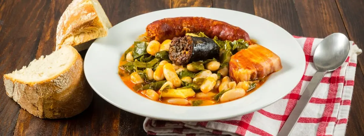 Beans with cabbage