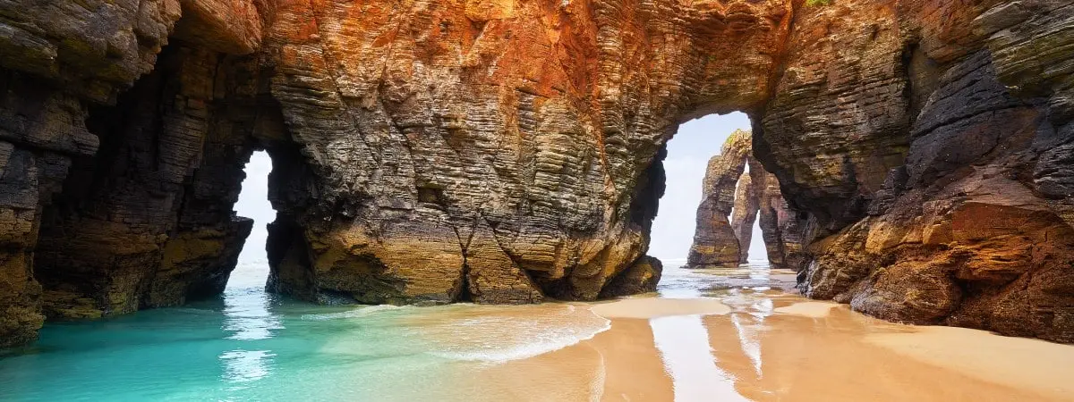 Las Catedrales beach