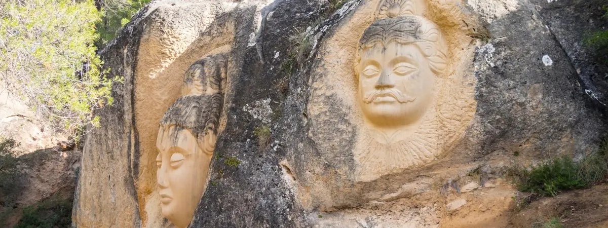 route of the faces