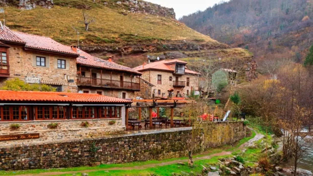 D&oacute;nde dormir en B&aacute;rcena Mayor