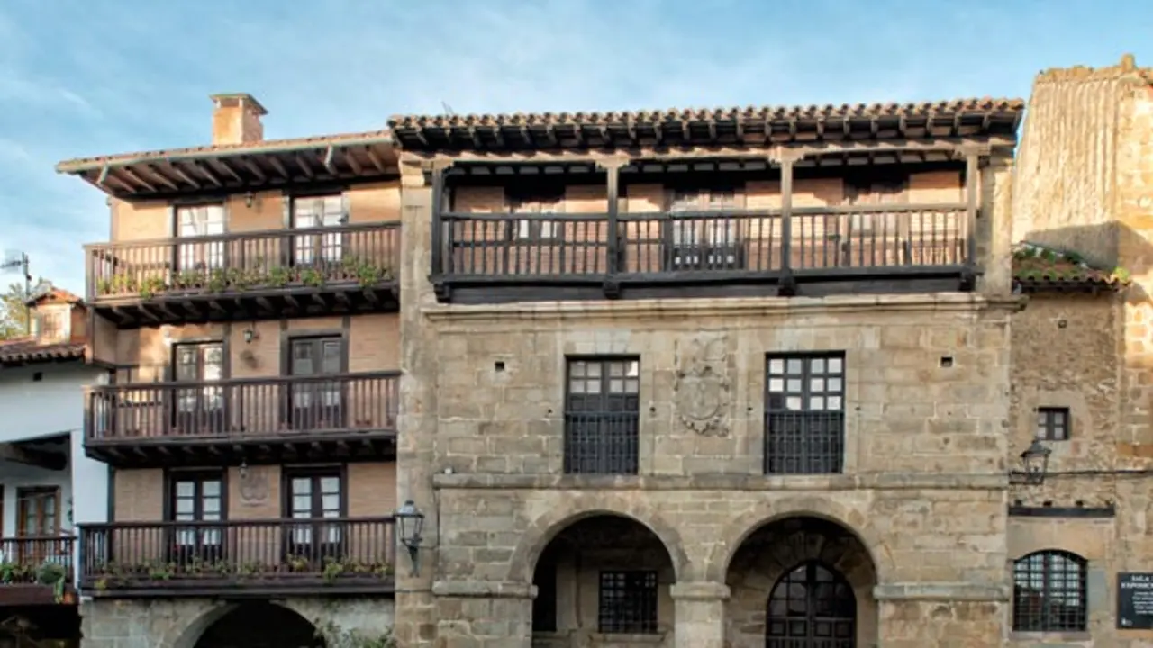 D&oacute;nde dormir en Santillana del Mar