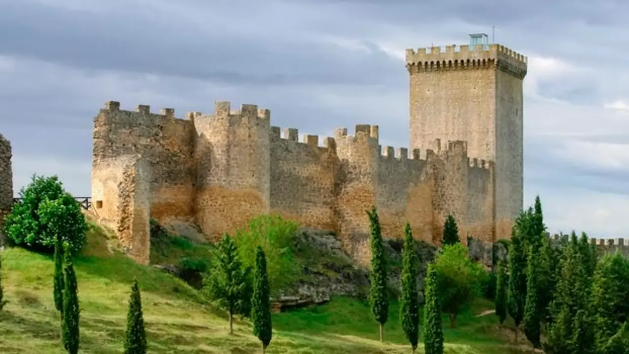 D&oacute;nde dormir en Pe&ntilde;aranda de Duero
