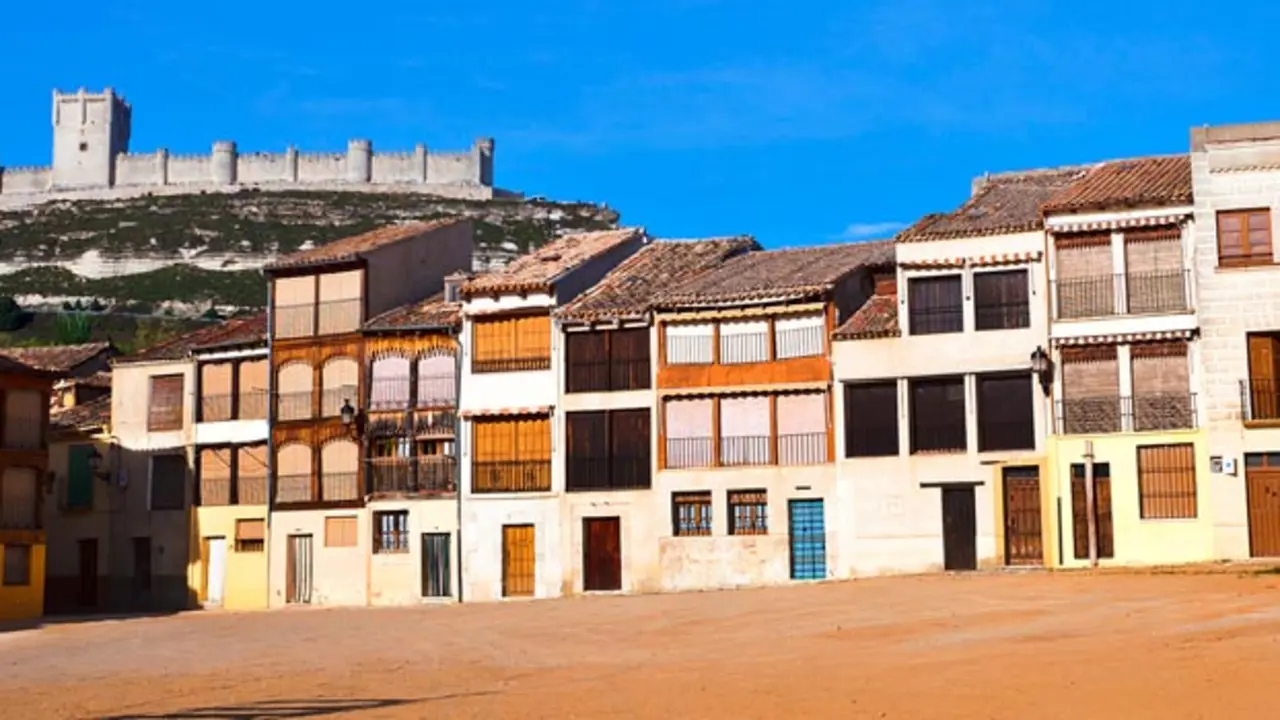 D&oacute;nde dormir en Pe&ntilde;afiel