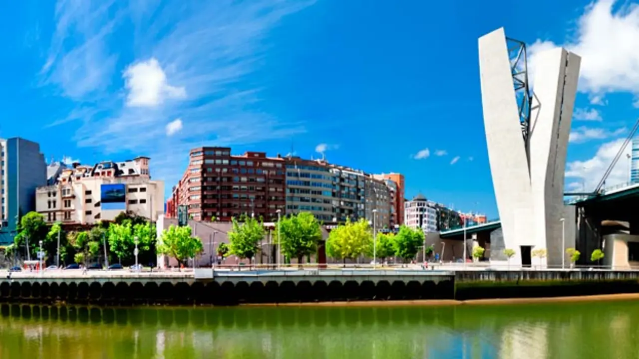 D&oacute;nde dormir en Bilbao margen izquierda