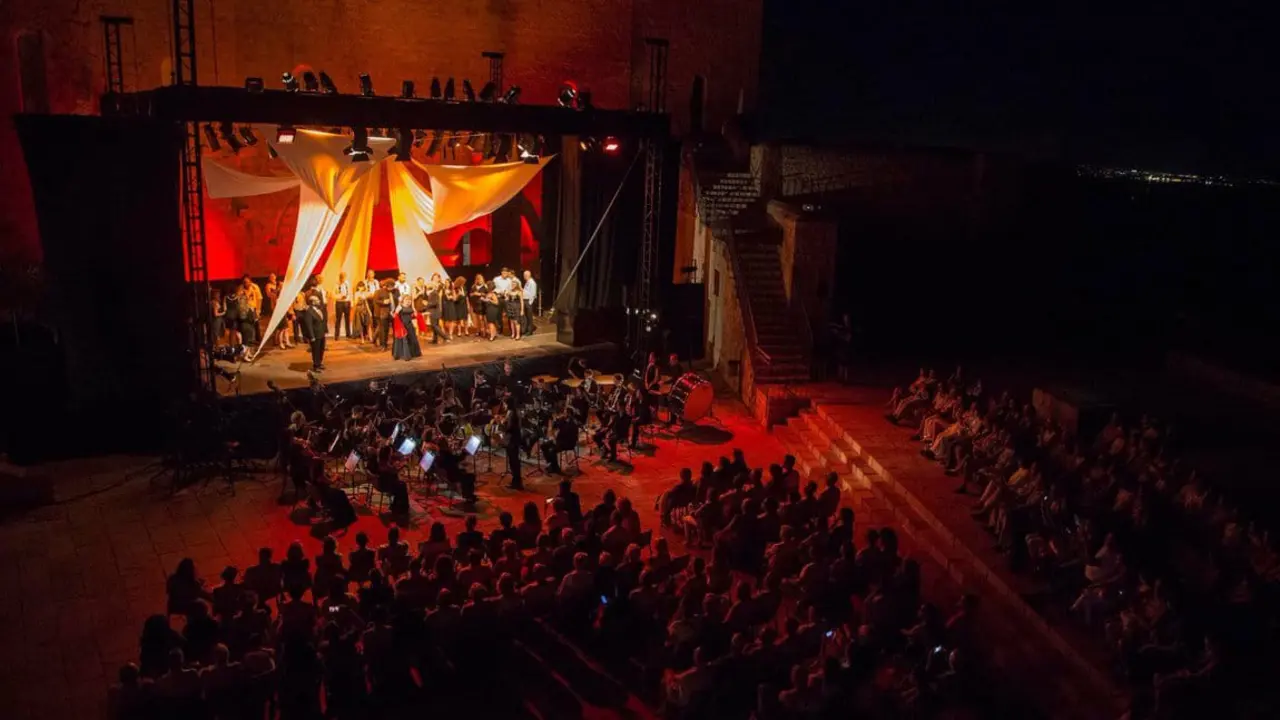 Festival de teatro cl&aacute;sico de Pe&ntilde;&iacute;scola