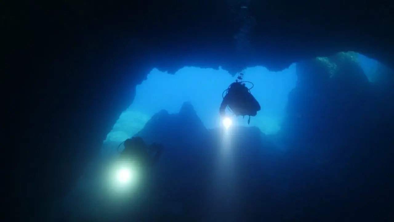 atlantis tunnel