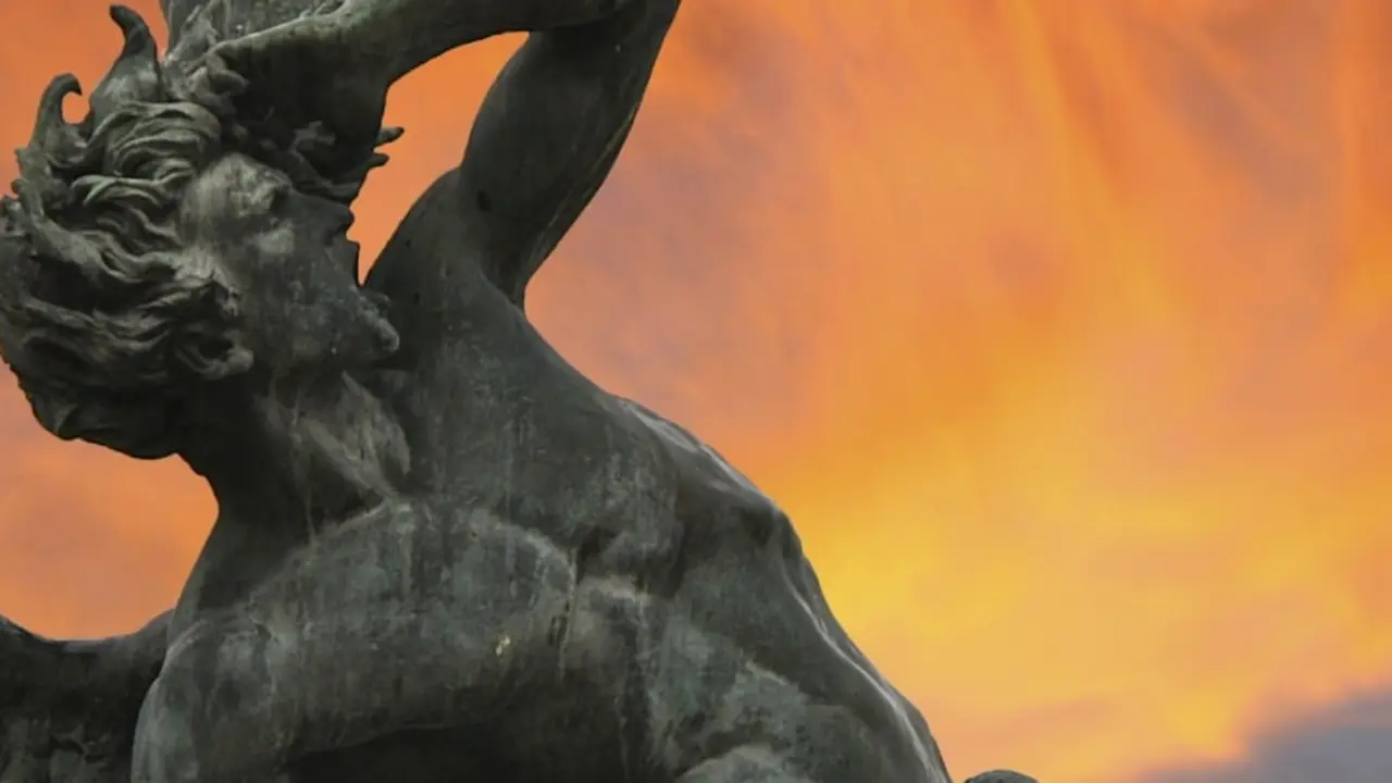 fallen angel of el retiro