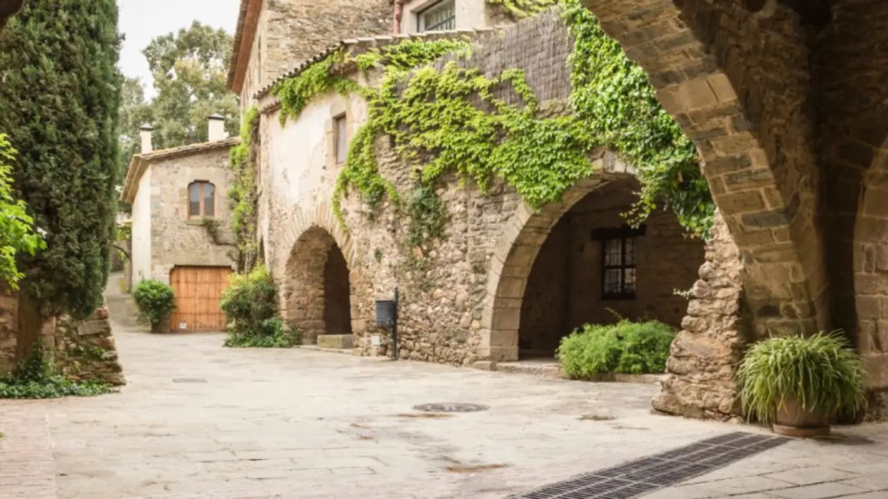 monells