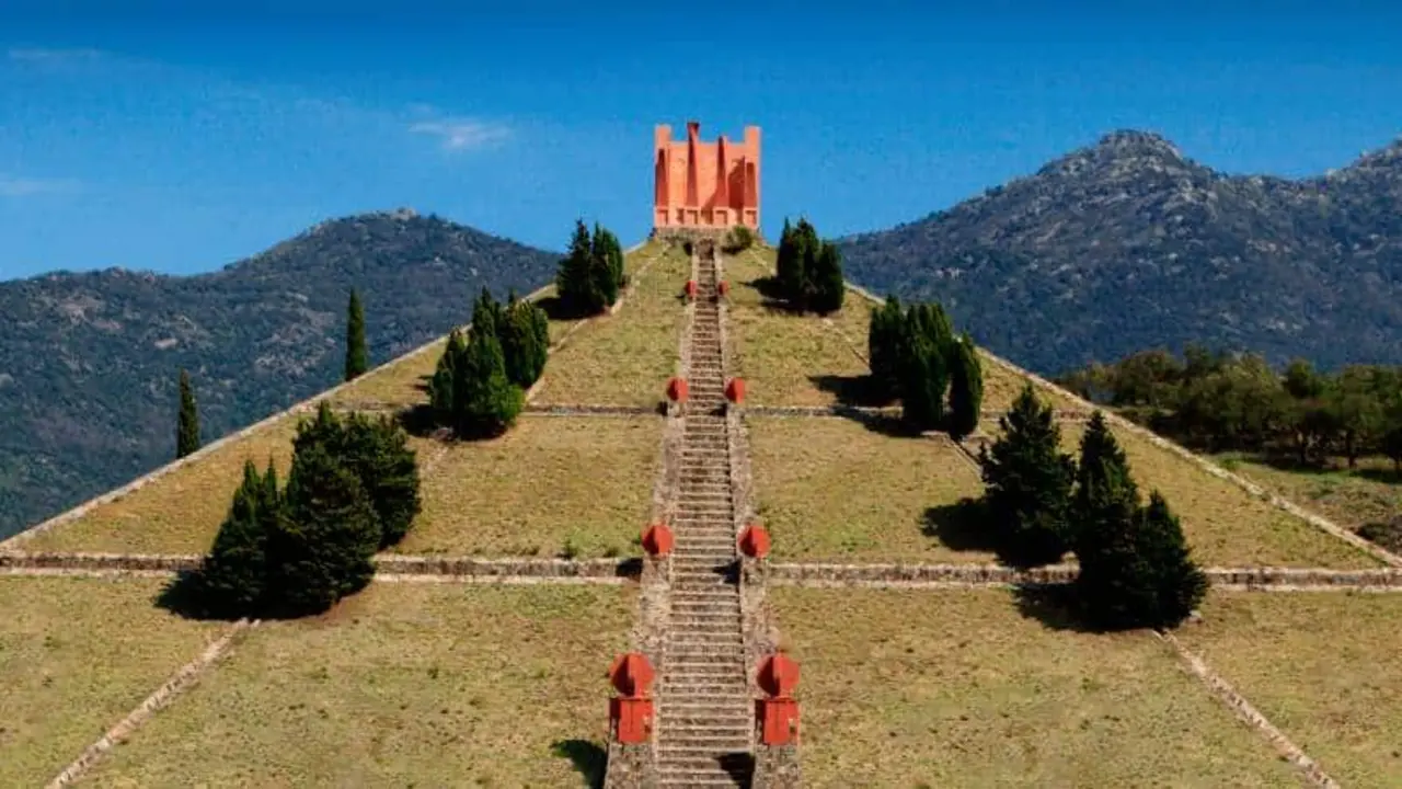 bofill pyramid