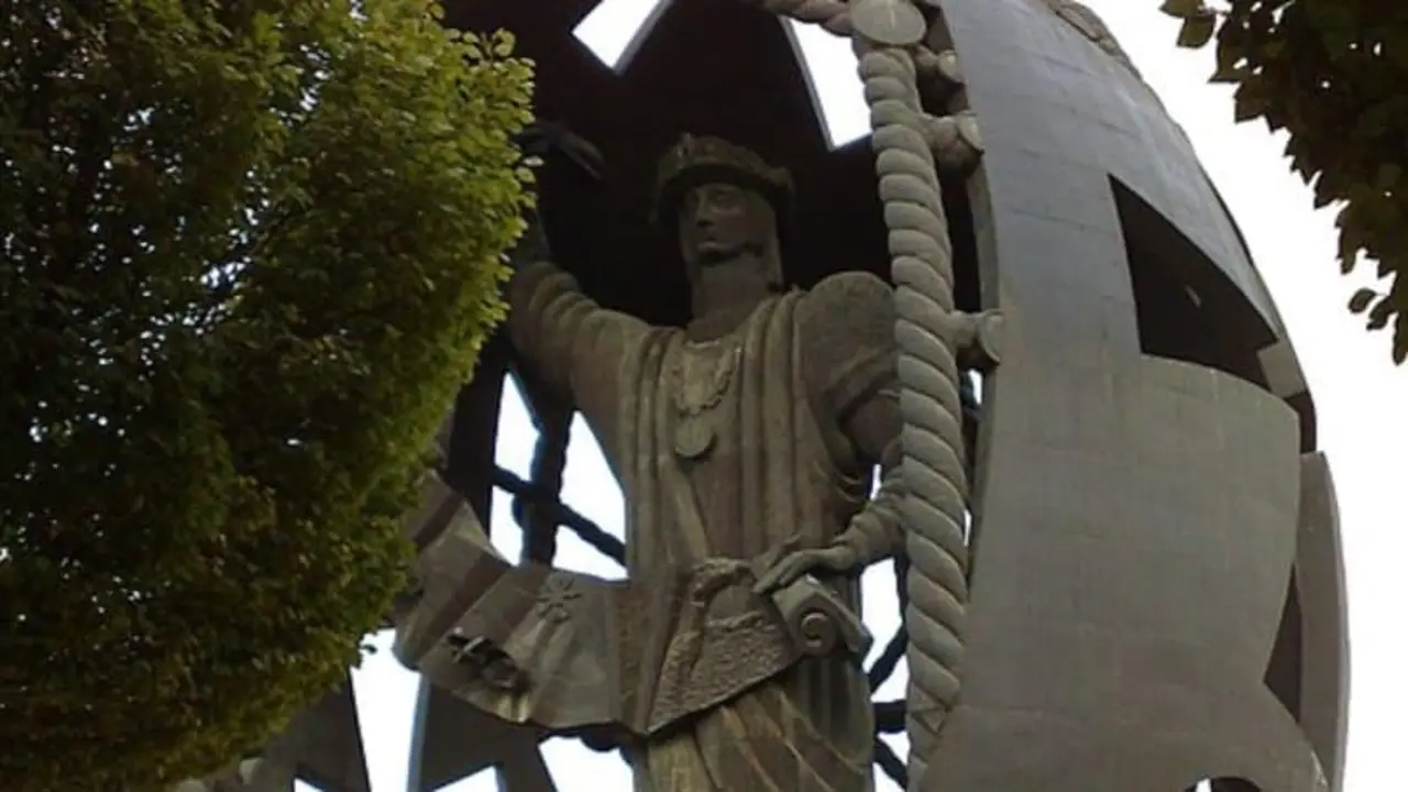 The biggest statue. | alfonsocg1983, Wikimedia