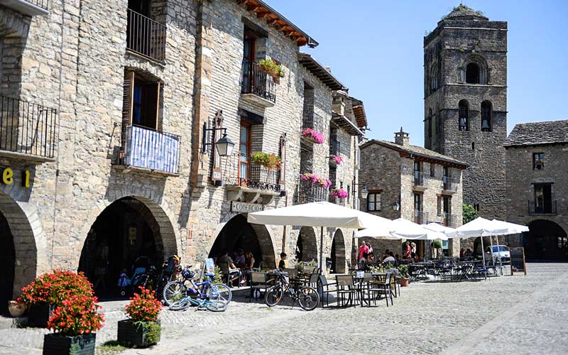 plazas de pueblos
