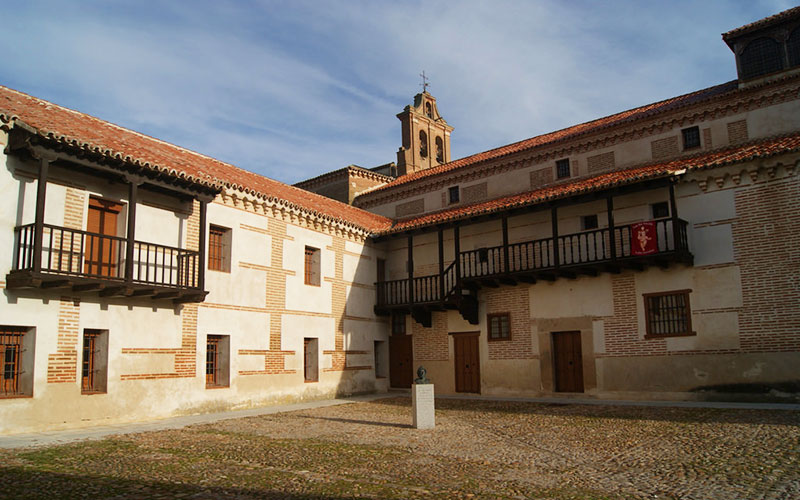 Monasterio Nuestra Señora de Gracia en Madrigal de las Altas Torres