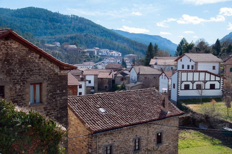 Isaba, part of the Tres Vacas treaty