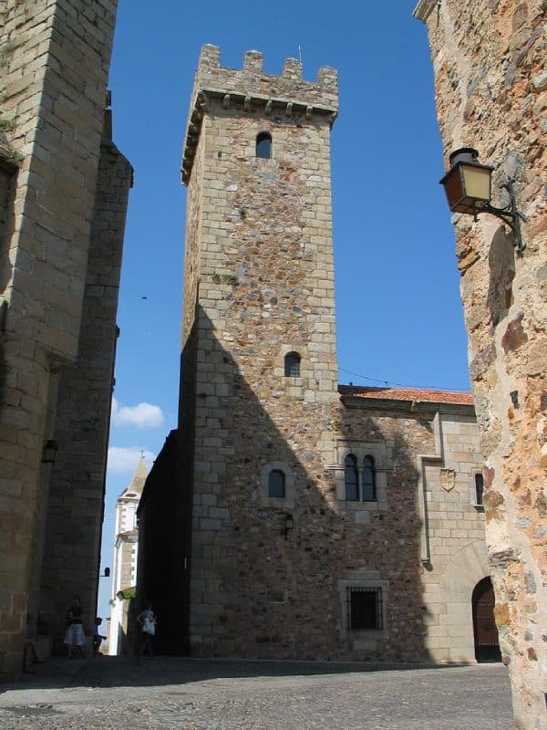 Torre del palacio de las Cigüeñas Cáceres