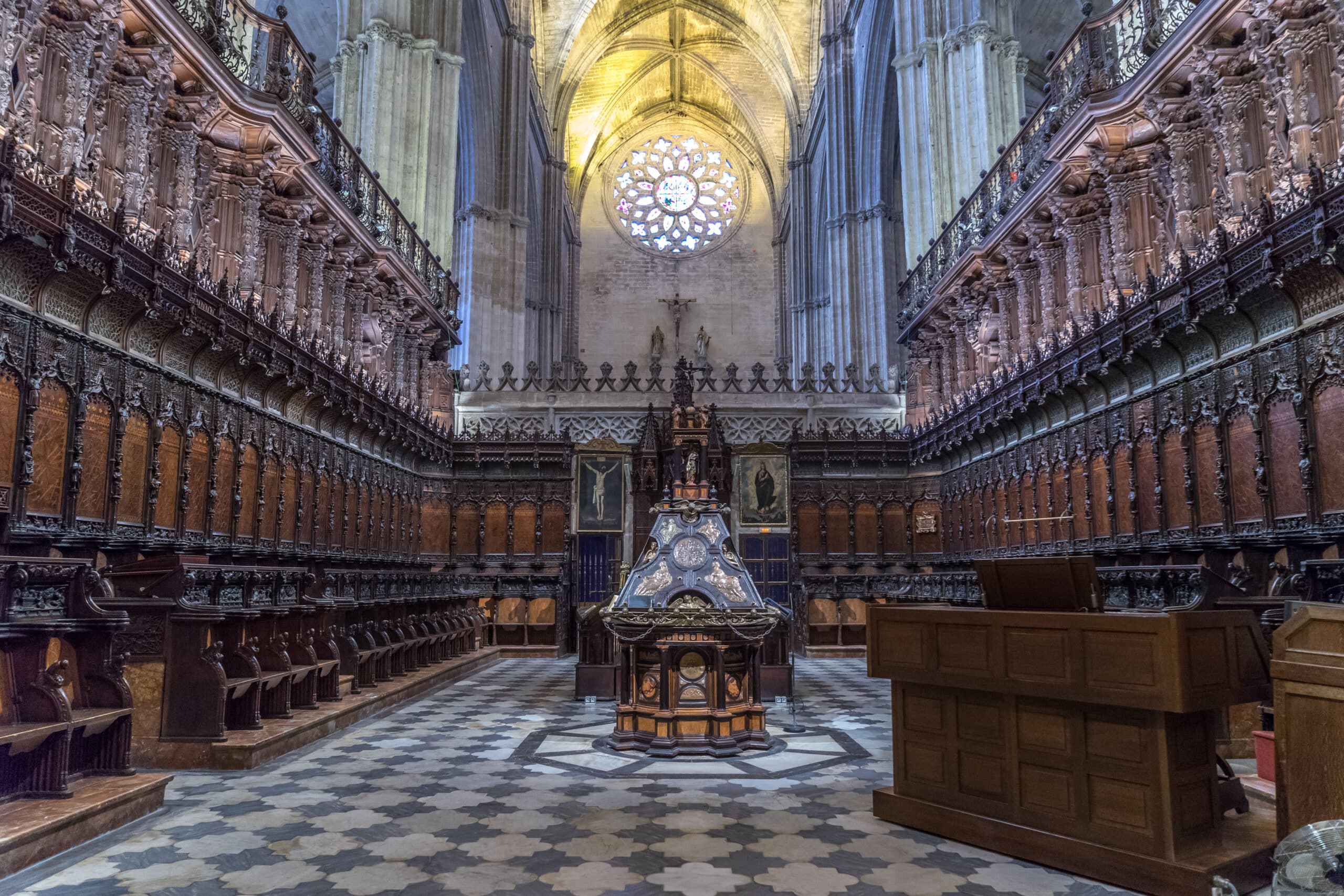 Choir of the cathedral.