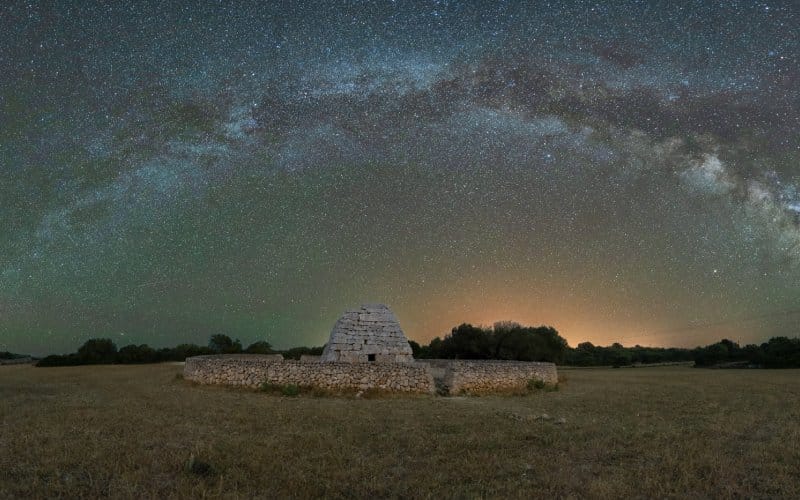 Night sky over the Naveta des Turons