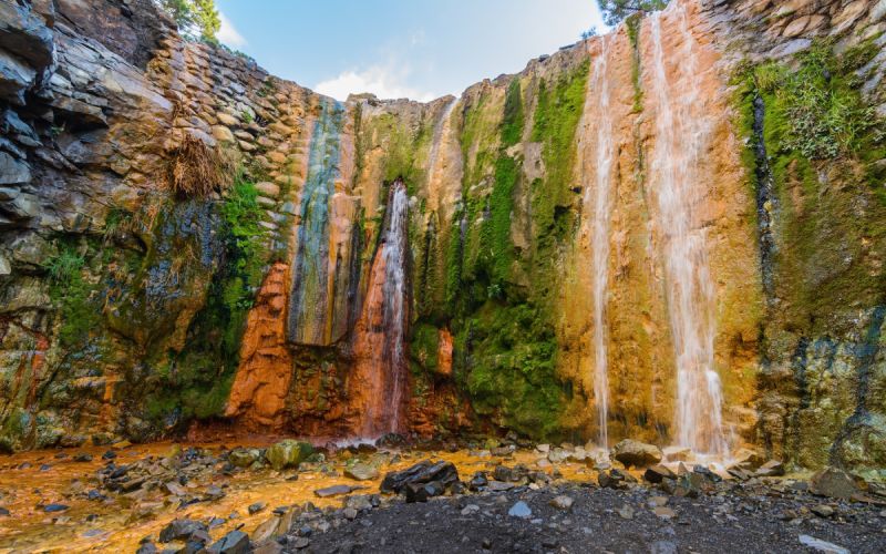 La policromática Cascada de los Colores