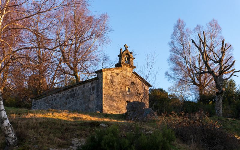 Capilla de San Lourenzo en Piornedo