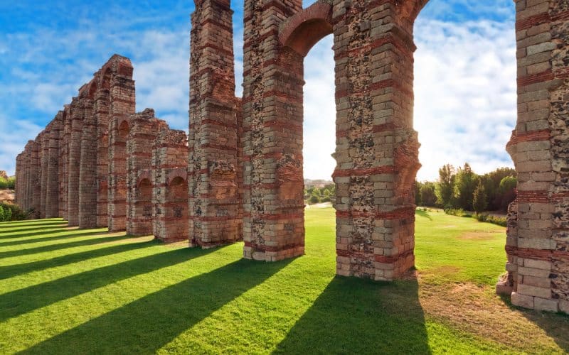 Aqueduct of Los Milagros