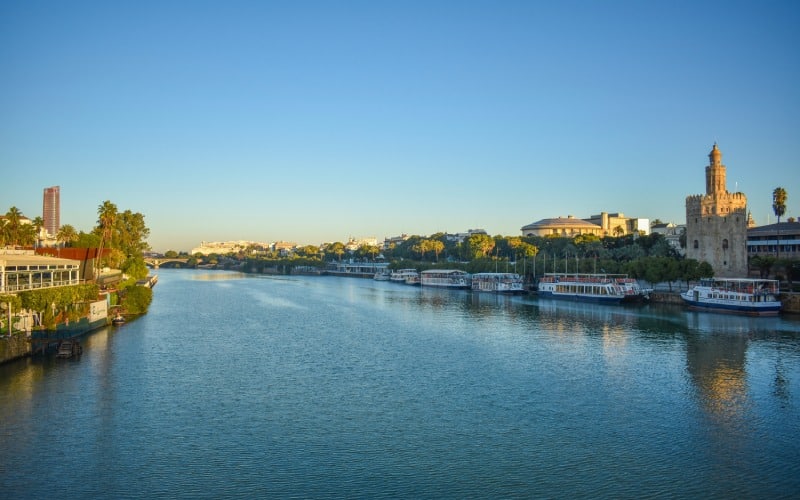 El Guadalquivir a su paso por Sevilla