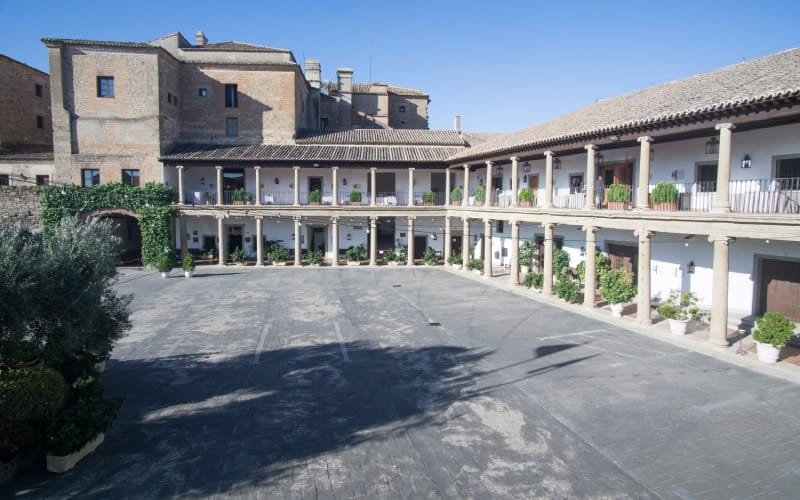 Patio de los palacios de Oropesa