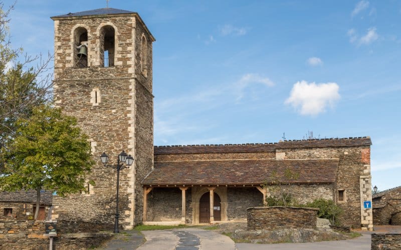 Iglesia de Santa María Magdalena campillo ranas