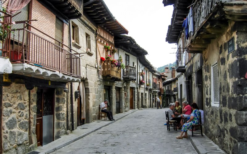 Cuevas del Valle, uno de los pueblos más bonitos de Ávila