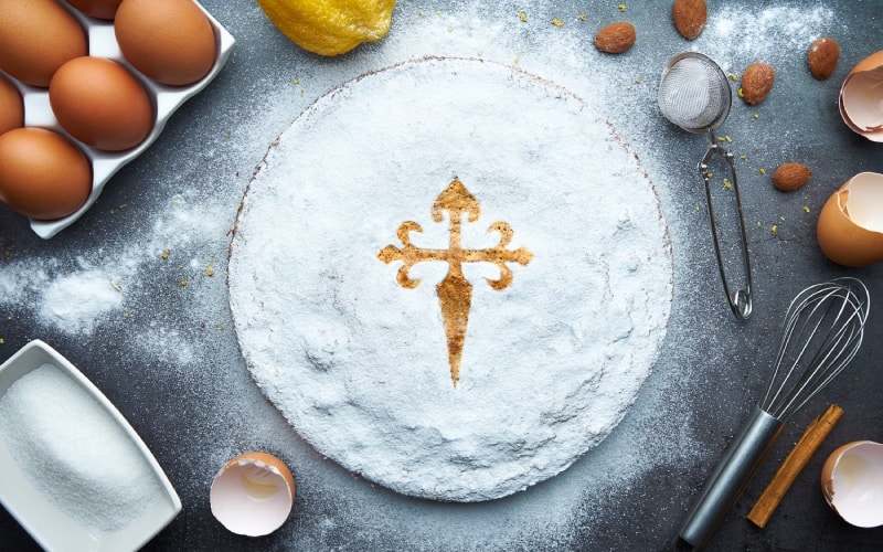 The delicious Tarta de Santiago, made with almonds