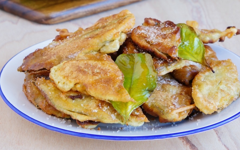 Paparajotes with lemon tree leaves