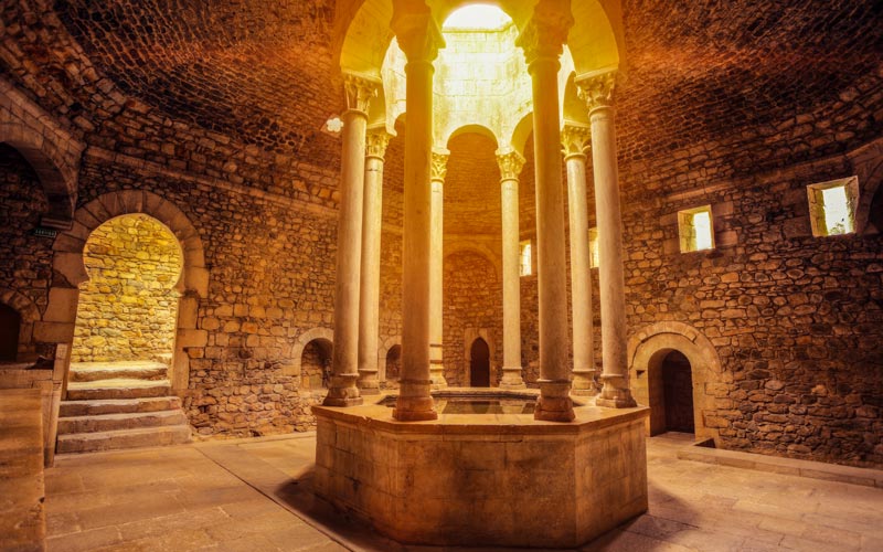 The interior of a church in Girona, Game of Thrones in Spain