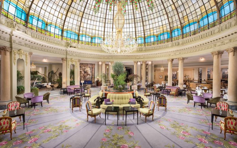 Restaurante la Rotonda del Palace de Madrid, uno de los hoteles más emblemáticos de España