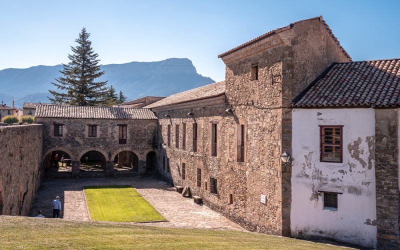 Gunpowder magazine