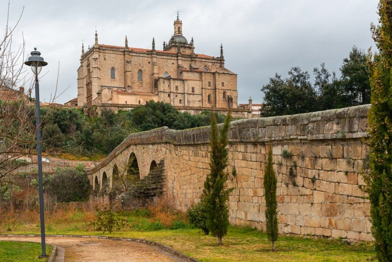 Cathedral and bridge of Coria
