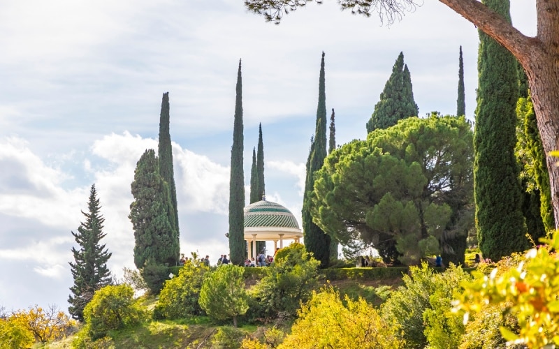 Viewpoint and flora in the Garden of La Concepción