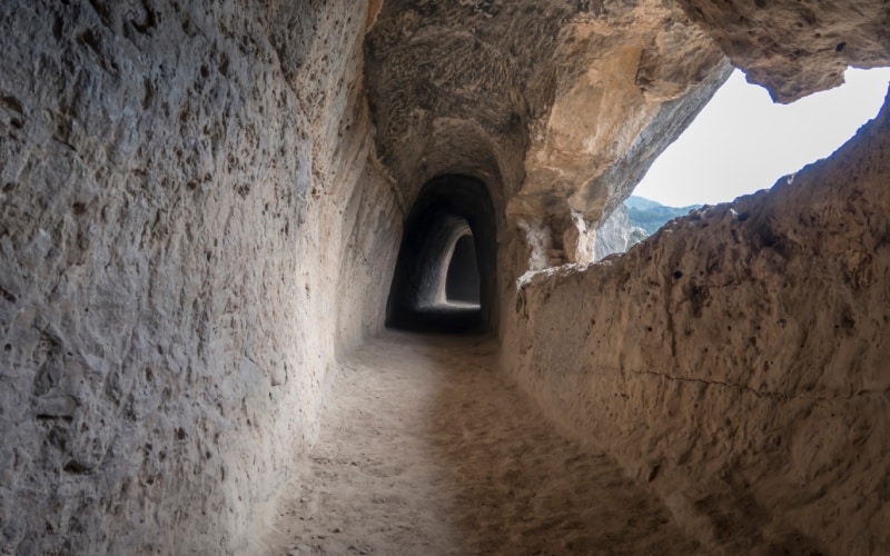 Olinches tunnel