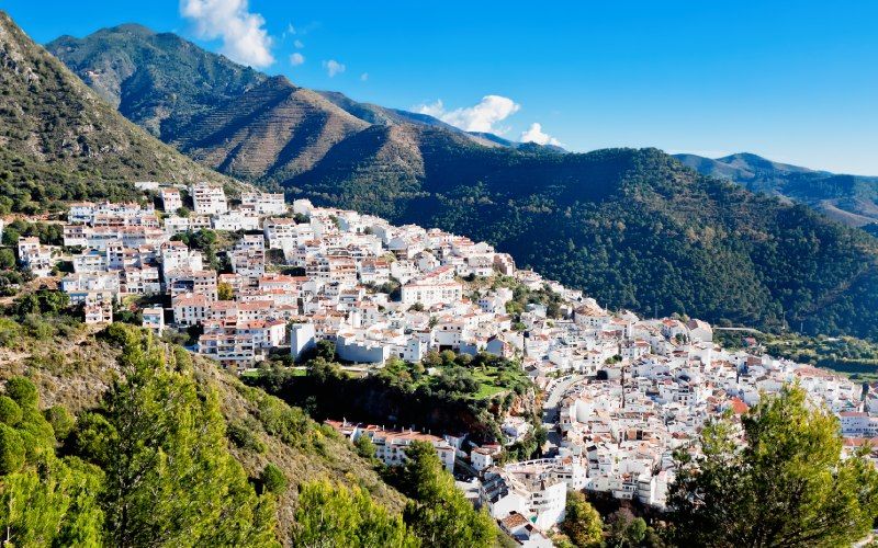 Ojén málaga