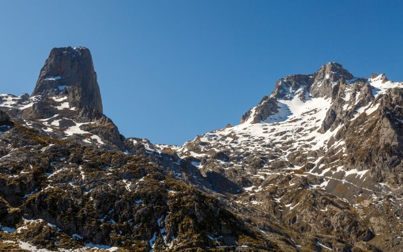 Naranjo de Bulnes