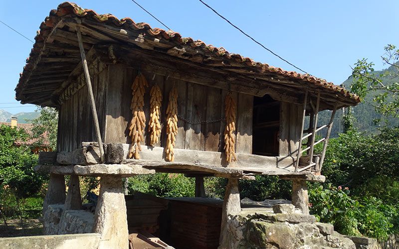 Hórreo in cueves