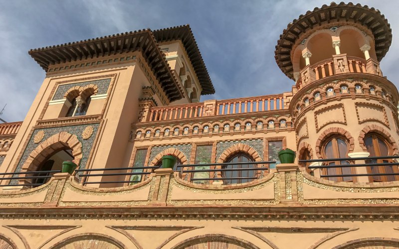 Arquitectura de influencia neomudéjar