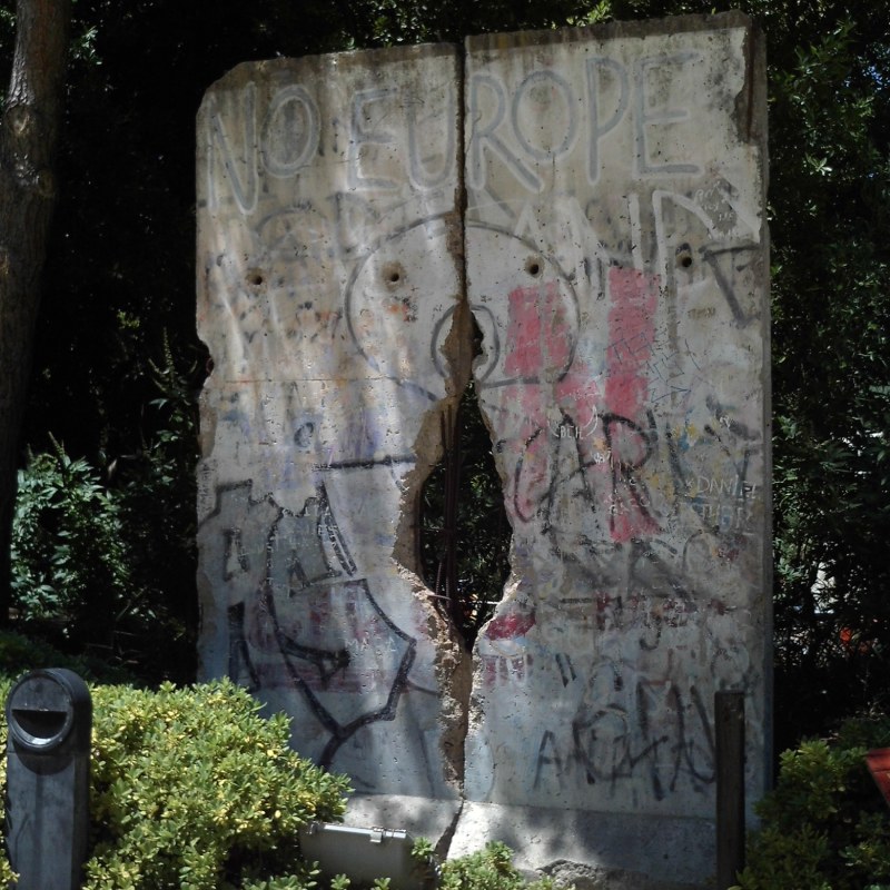 Seville berlin wall