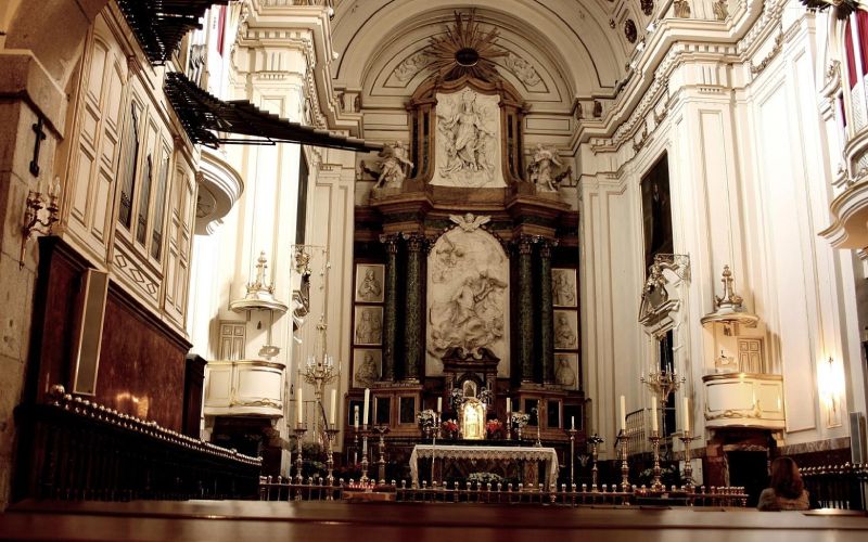 A beautiful white and wooden altarpiece