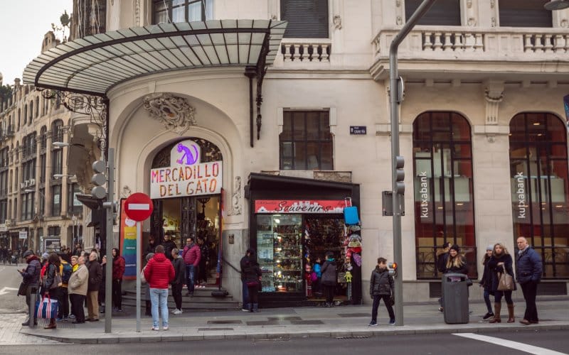 Mercadillo del Gato on Gran Via