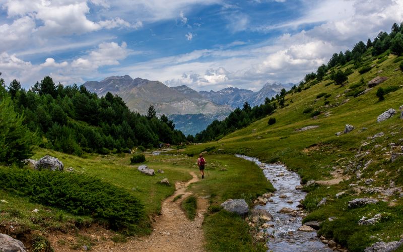 Camino del ibón de Panticosa