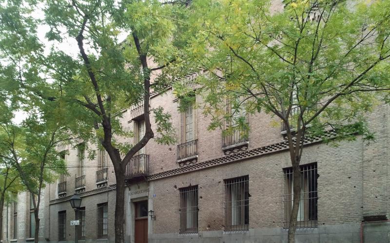 Facade of the Real Fábrica de Tapices