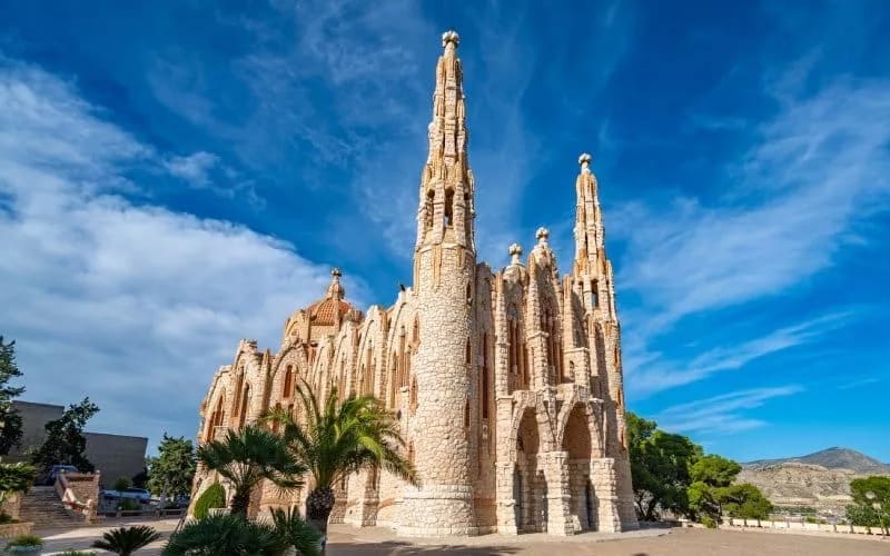 Santuario de Santa María Magdalena, also known as the "little Sagrada Familia"