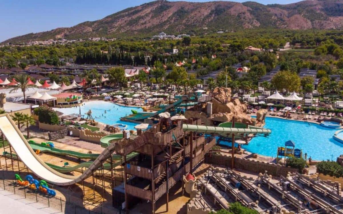 Magic Robin Hood hotel and resort