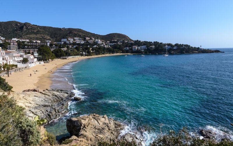 Almadrava Beach